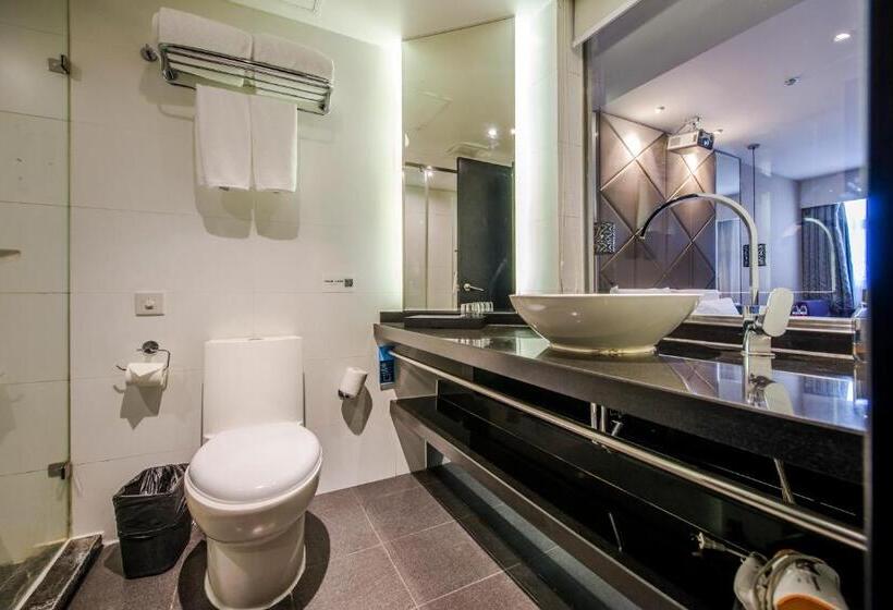 Victoria Hotel Foshan Ancestral Temple Subway Station