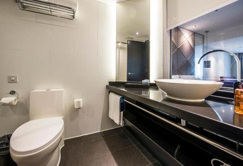 Victoria Hotel Foshan Ancestral Temple Subway Station