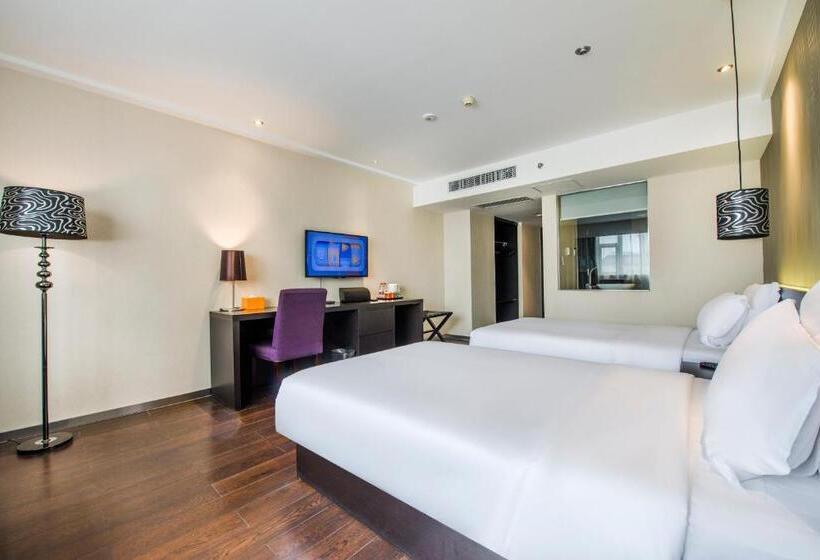 Victoria Hotel Foshan Ancestral Temple Subway Station