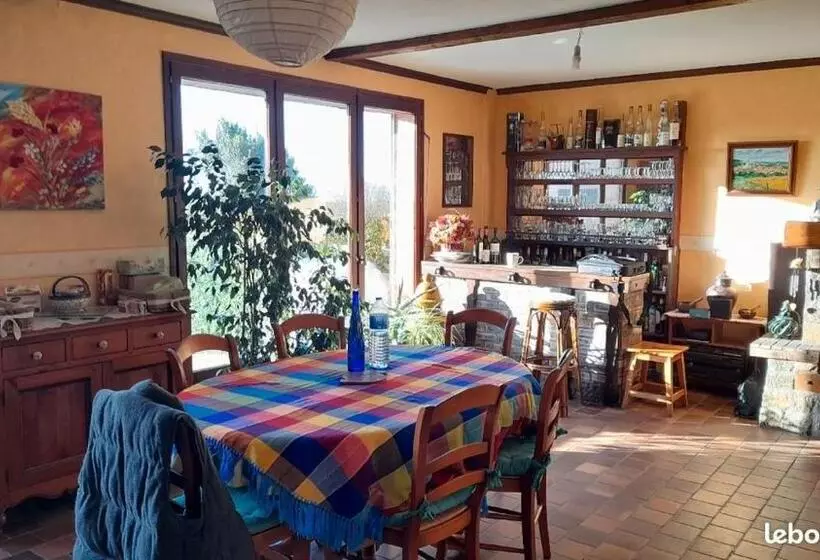 Aamiaismajoitus (B&B) Pierre & Scully