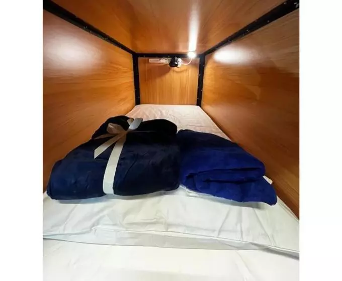 Capsuleaccom Hostel