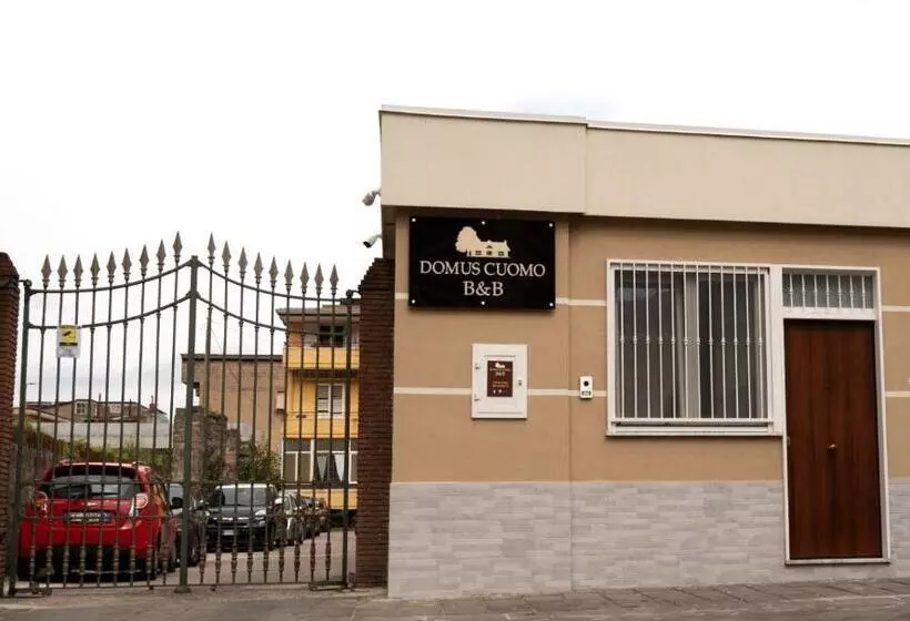 Domus Cuomo B&b