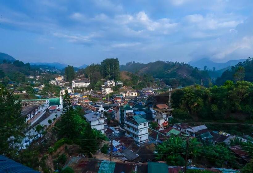 ホテル Carmel Top Munnar