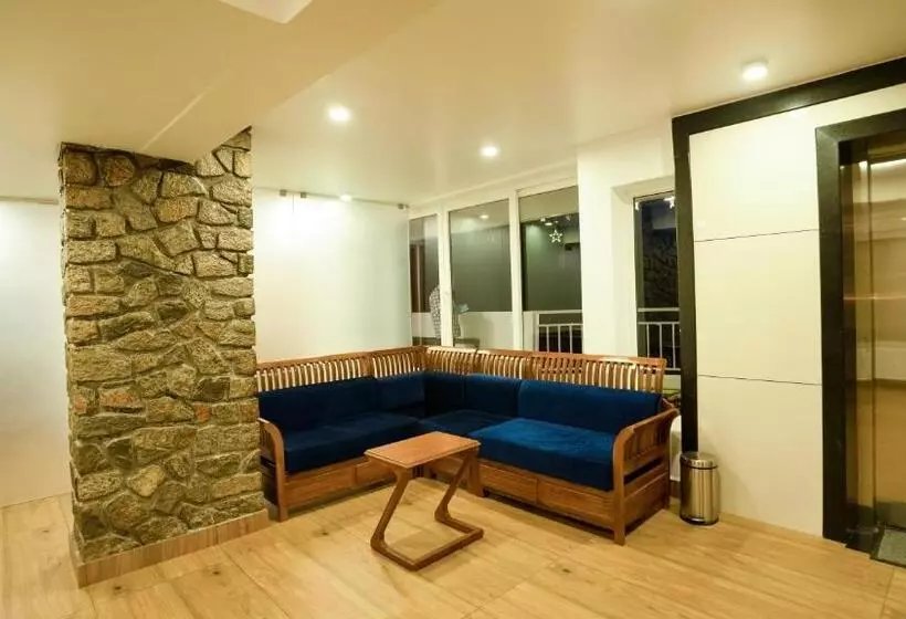 هتل Carmel Top Munnar