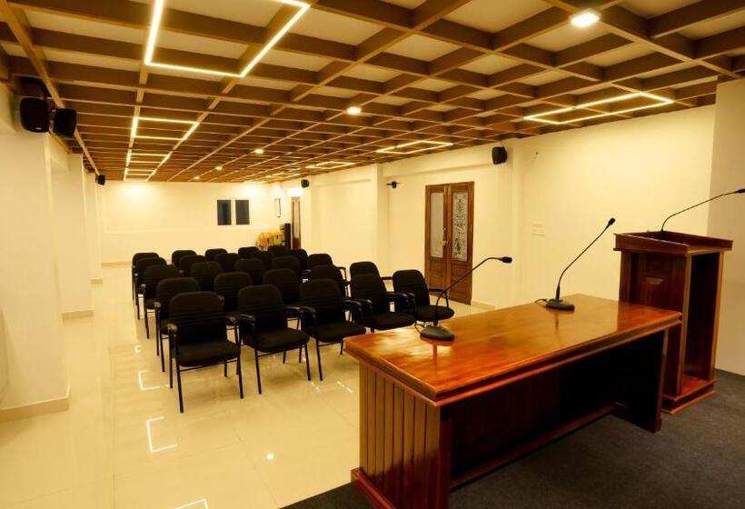 ホテル Carmel Top Munnar