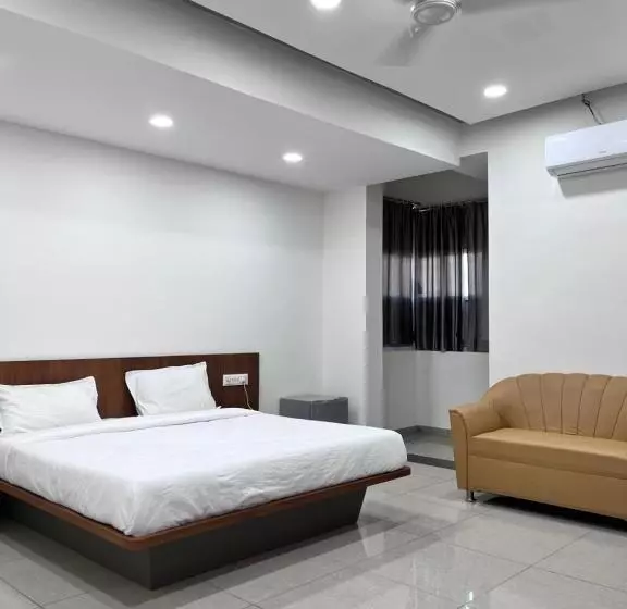 ホテル Kanha Inn
