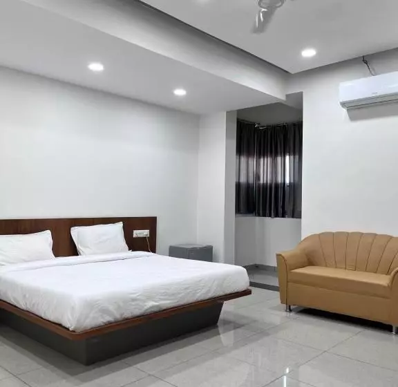 ホテル Kanha Inn