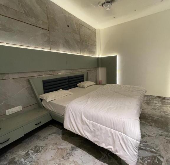 Hotel Shree Balaji Dham