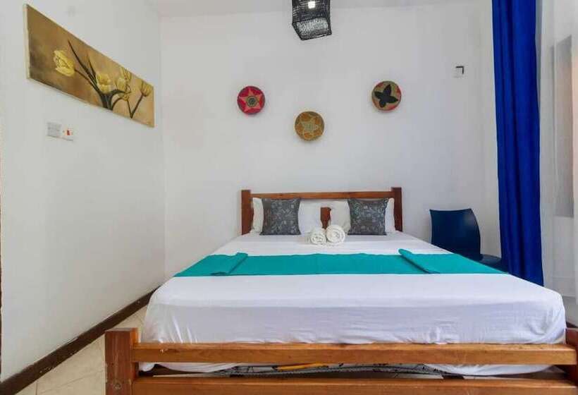 בית מלון כפרי The Pontoons Nyali A103