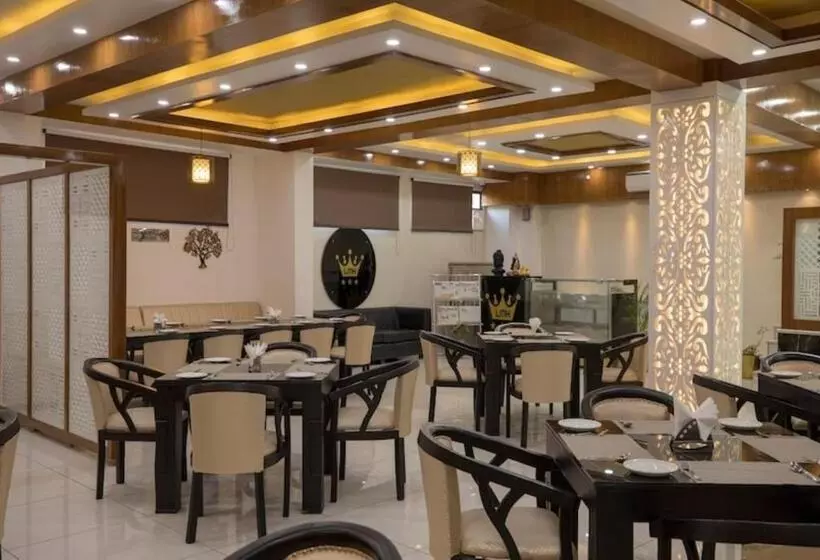 Le Mars Hotel Ladan