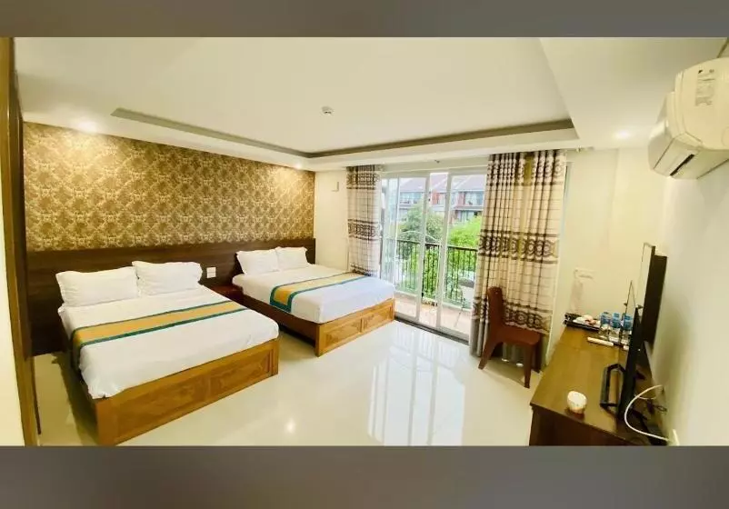 May Hotel Night Market Phu Quoc