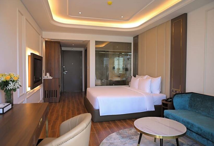 Oyster Bay Hotel Vung Tau