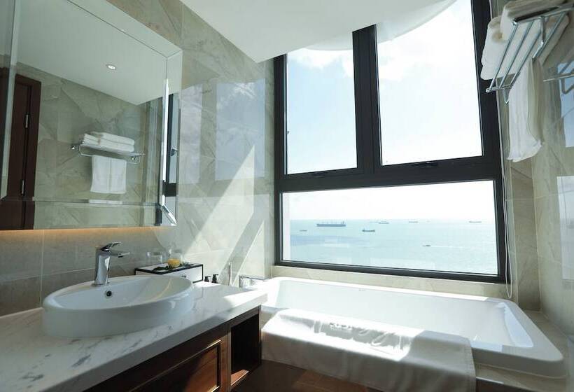 Oyster Bay Hotel Vung Tau