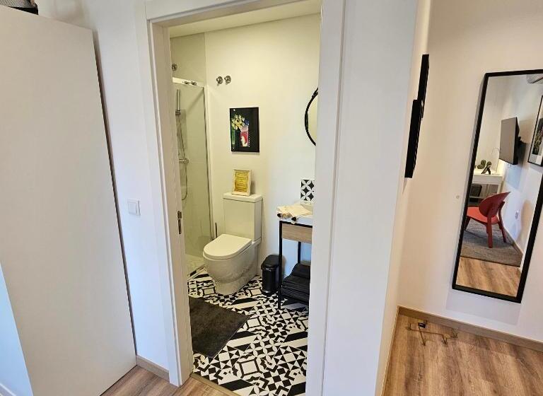 بنسيون 7min To Uni Sé Velha Ac Work Desk 300mbs Wifi