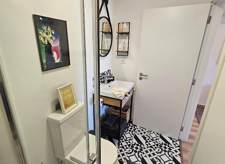 بنسيون 7min To Uni Sé Velha Ac Work Desk 300mbs Wifi