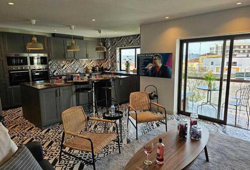 بنسيون 7min To Uni Sé Velha Ac Work Desk 300mbs Wifi