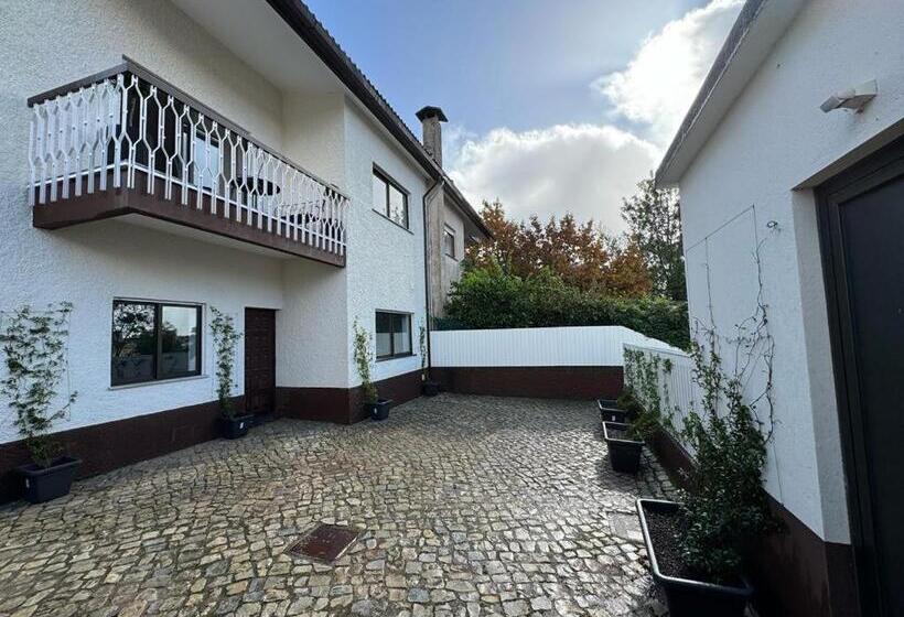 بنسيون 7min To Uni Sé Velha Ac Work Desk 300mbs Wifi