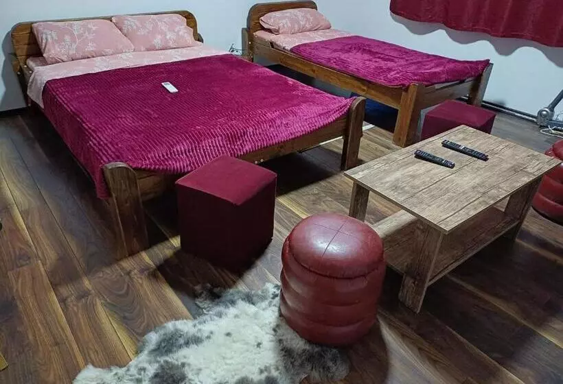 پانسیون Himber Rooms