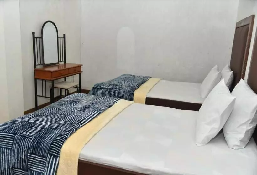 Majatalo Shiny Cot Double Room With Garden View