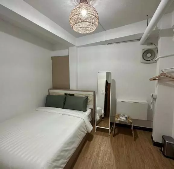 Thai Siwilai Hostel By Tcd