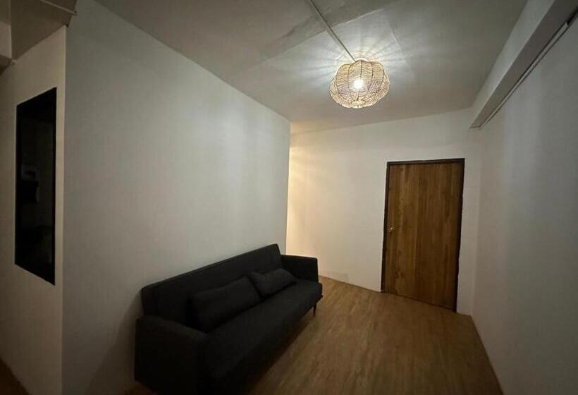 Thai Siwilai Hostel By Tcd