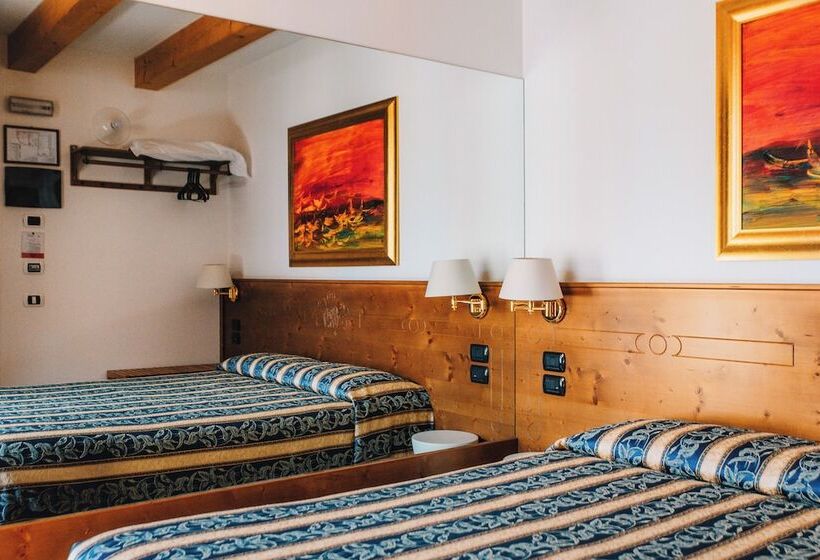 مبيت وإفطار Arciduca Charming House Room & Breakfast