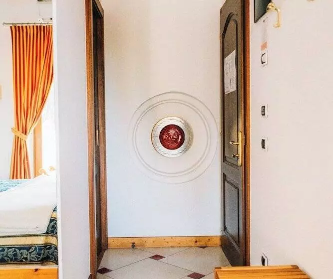 Aamiaismajoitus (B&B) Arciduca Charming House Room & Breakfast