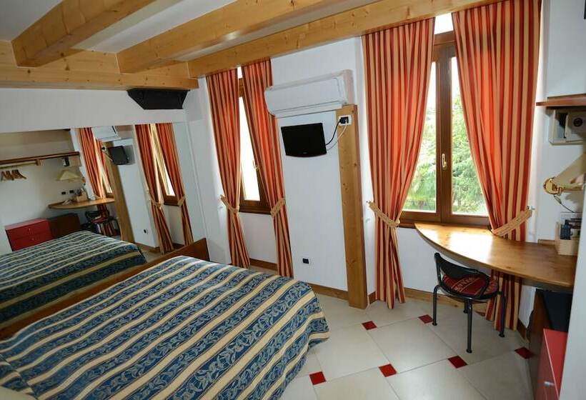 مبيت وإفطار Arciduca Charming House Room & Breakfast