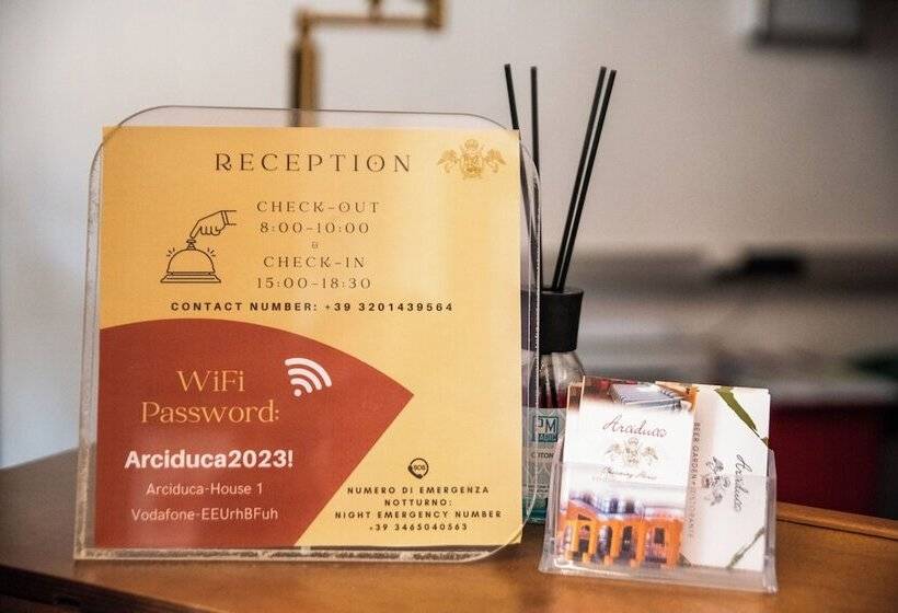 مبيت وإفطار Arciduca Charming House Room & Breakfast