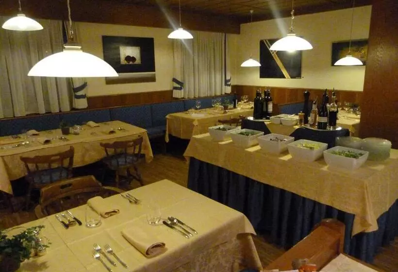 Aamiaismajoitus (B&B) Chalet Ciasa Alexander