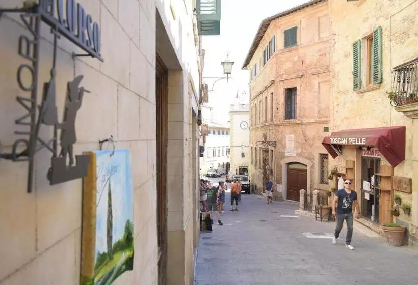 تختخواب و صبحانه La Dimora Nel Corso
