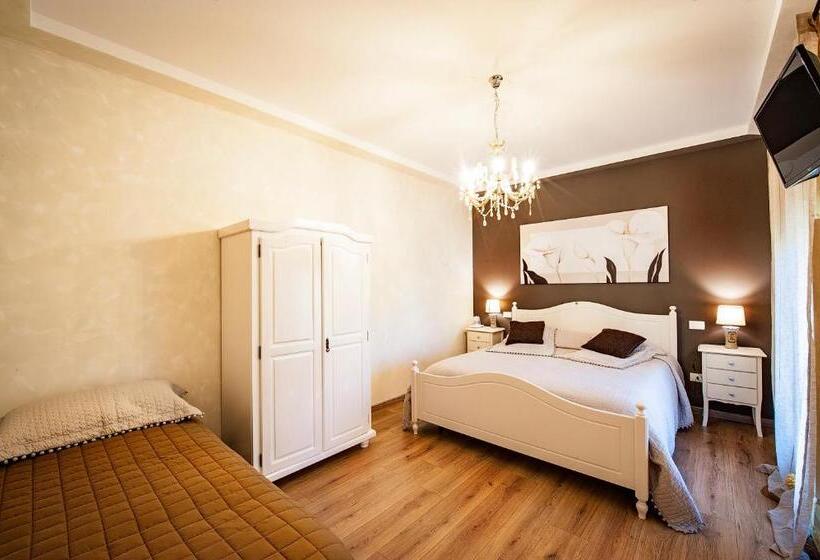 مبيت وإفطار La Rocchetta