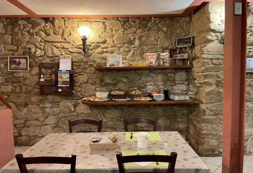 مبيت وإفطار Madonna del Poggio