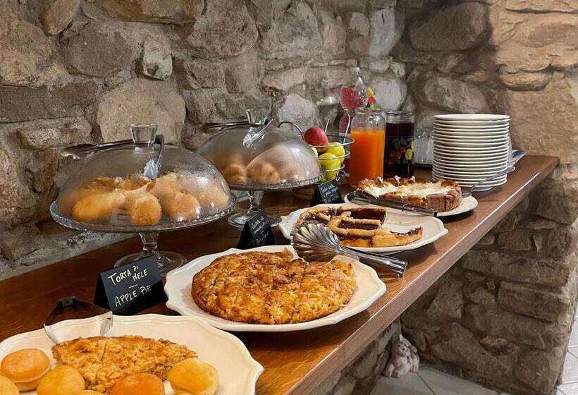 مبيت وإفطار Madonna del Poggio