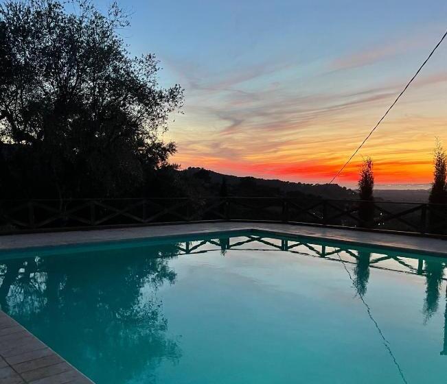 مبيت وإفطار Madonna del Poggio