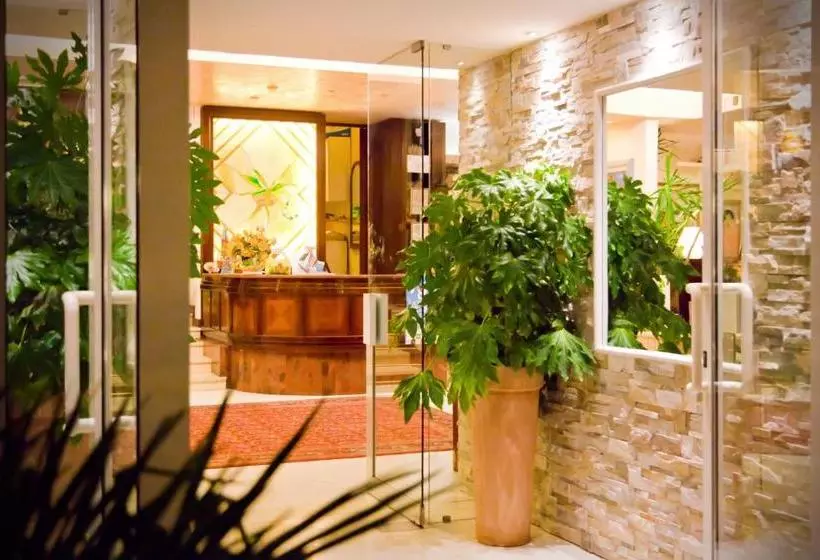 Hotel Alexander