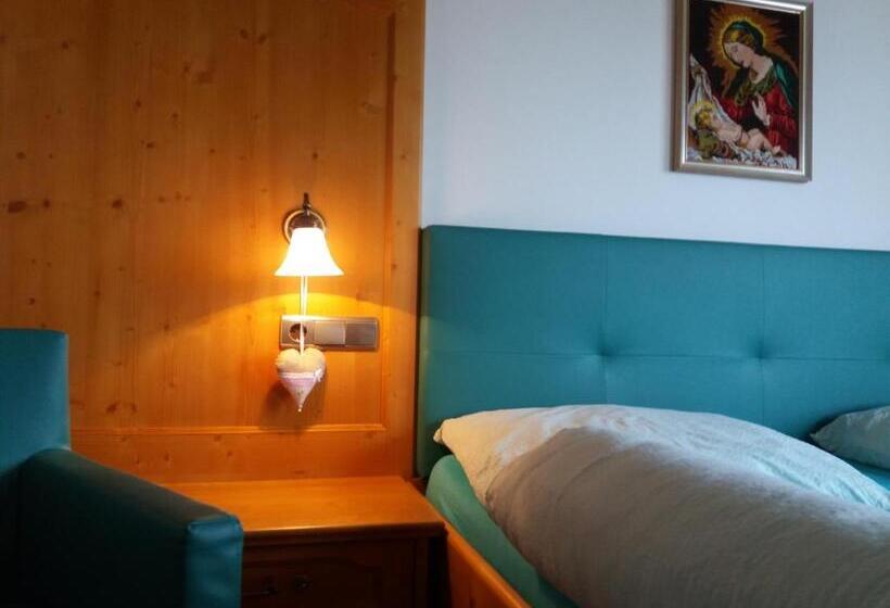 هتل B&b Apartments Sunnwies