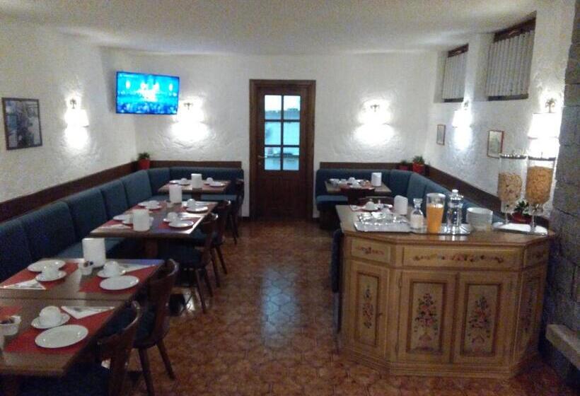 فندق Garnì Bucaneve