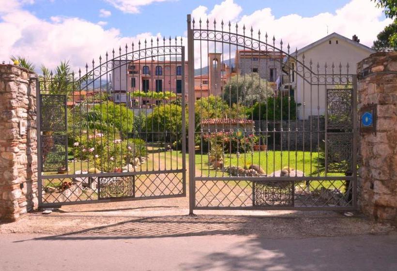 Отель Del Sole Al Plebiscito