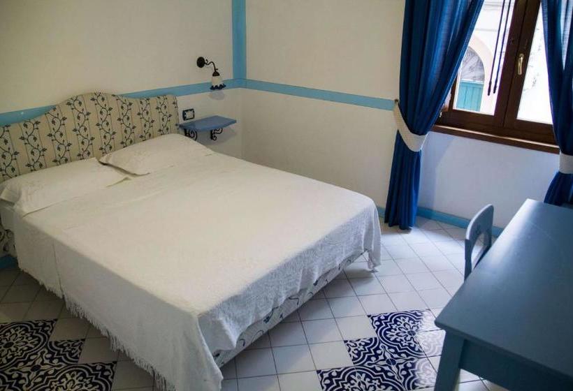 Отель Del Sole Al Plebiscito