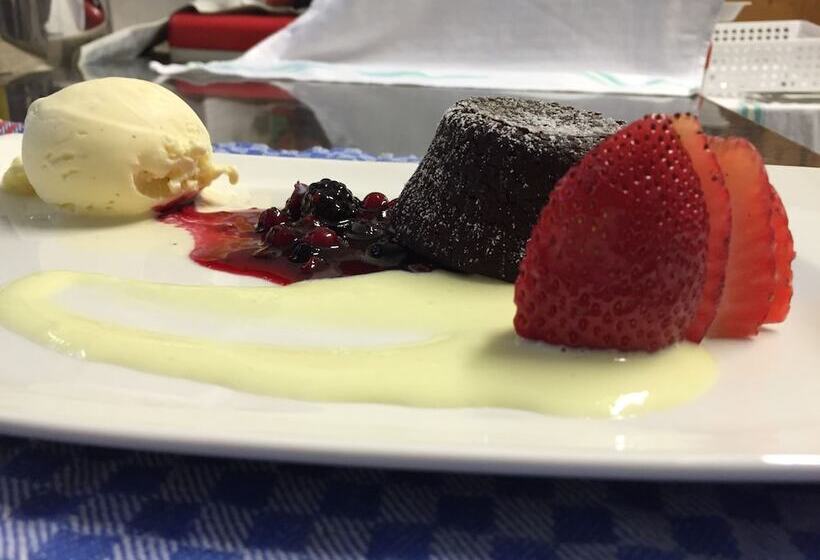 בית מלון כפרי El Paster