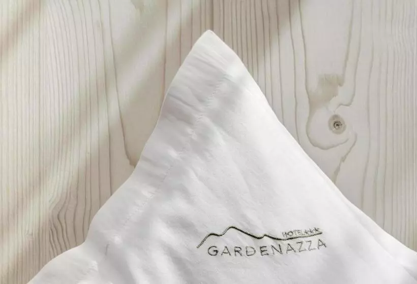 ホテル Gardenazza