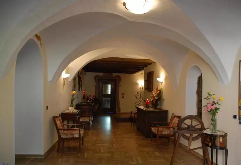 Hotelli B&b Gasthof Zur Linde