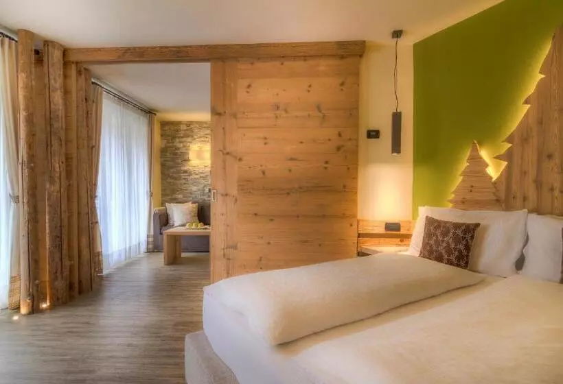 هتل Madonnina Resort And Wellness