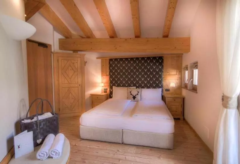 هتل Madonnina Resort And Wellness