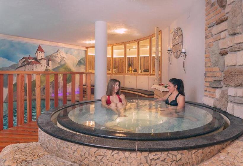 Отель Madonnina Resort And Wellness