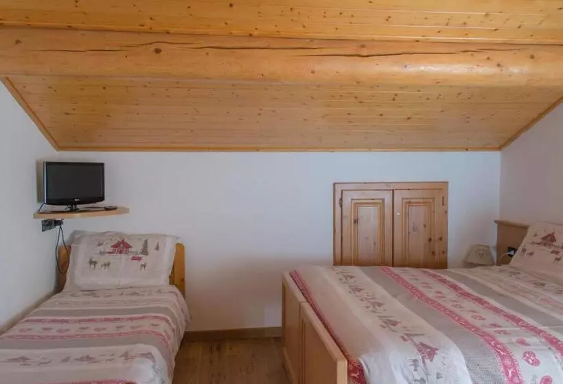 Hotelli Meublè Rosalpina