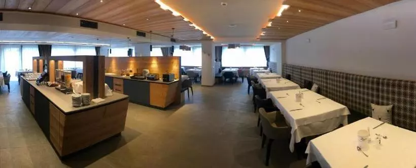 هتل Residence Anda