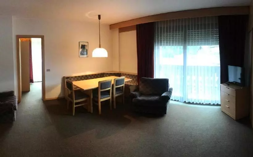 هتل Residence Anda