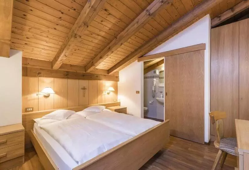 Hotelli Runcac